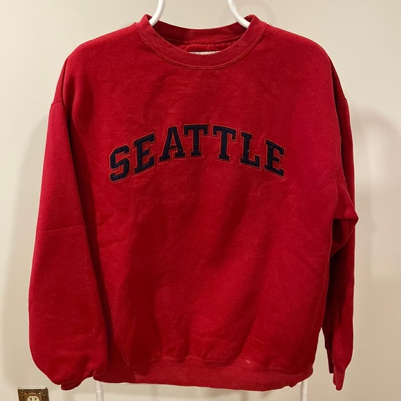 Fahrenheit Tops - Vintage Red Seattle Crew Neck Sweatshirt